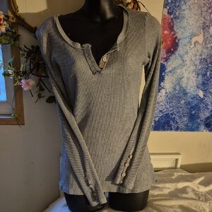 Amazon Gray Ribbed Long Sleeve Henley Top